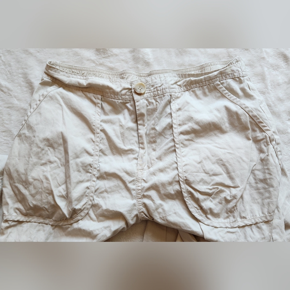 LIKE NEW Forever 21 Cream Cargo Pants with Elastic Waist - Picture 3 of 6